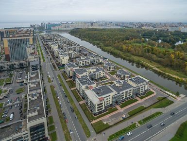 ЖК расположен напротив Южно-Приморского парка. Аэрофотосъемка от 26.09.2016 г.