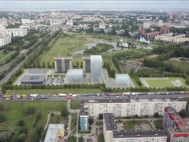 Окна комплекса выходят на парк Городов-Героев и озеро.