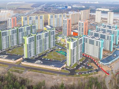 В ЖК запроектировано 24 монолитно-каркасных дома высотой от 17 до 25 этажей.  Аэрофотосъемка. Фото от 27.11.2017 г.